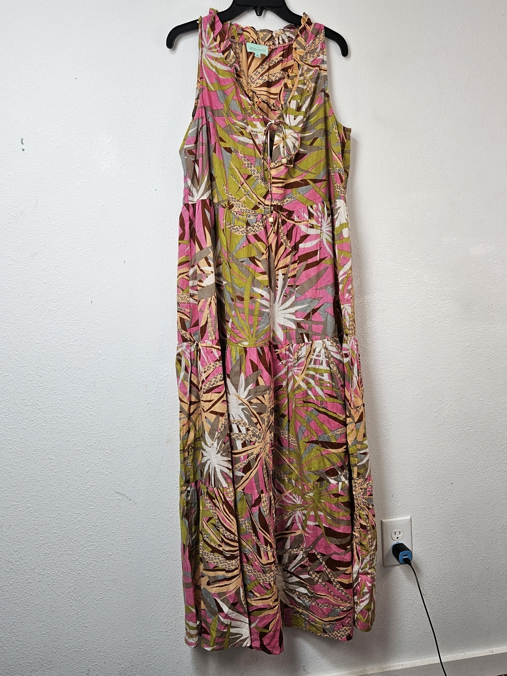 True Destinations Sleeveless Pink Tropical Print Maxi Dress Size Large